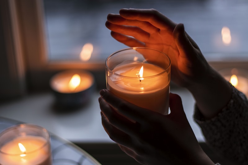 Best Wicks for Soy Candles: Sizing, Types, and Testing Guide